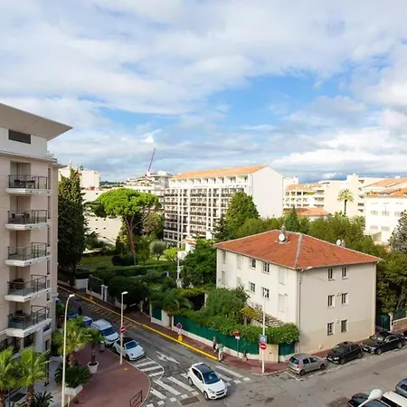 Moderne A Avec Balcon Et Vue Sur La 55 M² דירה