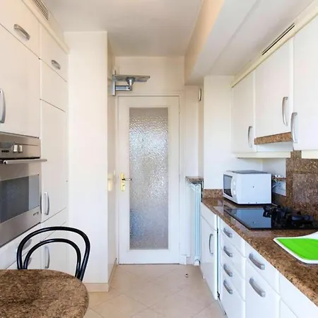 Moderne A Avec Balcon Et Vue Sur La 55 M² * Cannes